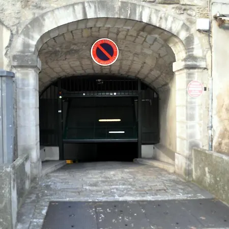 Le Portalet Uzes