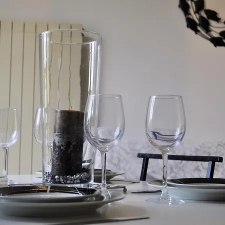 Le Portalet Apartment Uzes